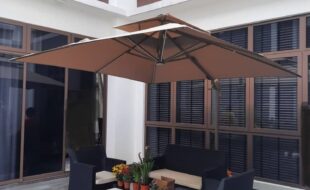 Cantilever Umbrella Malaysia
Discover innovative shading with DeconDesigns’ Cantilever Umbrellas in Malaysia. Featuring a side-post design, these umbrellas provide unobstructed shade and maximum flexibility, ideal for patios, gardens, poolside areas, and commercial spaces. Crafted from durable, weather-resistant materials, they withstand Malaysia’s sun, rain, and wind while maintaining elegance and functionality. The cantilever design allows 360-degree rotation, adjustable tilt, and effortless operation for complete coverage. Available in various sizes, shapes, and colors, these umbrellas perfectly blend style and practicality. Ideal for residential and commercial use, they offer shaded comfort for gatherings, outdoor dining, and leisure activities. DeconDesigns’ Cantilever Umbrellas are engineered for longevity, aesthetic appeal, and performance, making them a premium choice for anyone seeking versatile and stylish sun protection in Malaysia. 
. please visit our website at www.decondesigns.com  or contact us via WhatsApp at +60167960331