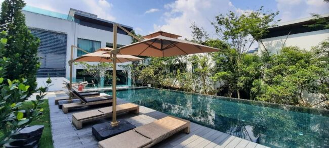 Restaurant Patio Umbrella Malaysia
DeconDesigns offers premium Restaurant Patio Umbrellas in Malaysia, perfect for creating shaded, comfortable outdoor dining areas. Crafted with weather-resistant fabrics and sturdy frames, they withstand Malaysia’s tropical sun, rain, and wind, ensuring durability and long-lasting use. Available in a variety of sizes, shapes, and colors, these umbrellas enhance the aesthetic appeal of restaurant patios, cafes, and outdoor terraces. Easy to operate, tilt, and maintain, they provide flexible shading solutions for diners, enhancing comfort and enjoyment. Ideal for commercial use, DeconDesigns’ Restaurant Patio Umbrellas combine style, functionality, and reliability, helping restaurant owners create inviting, premium outdoor dining experiences across Malaysia.
please visit our website at www.decondesigns.com  or contact us via WhatsApp at +60167960331