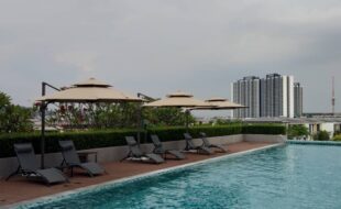 Heavy Duty Umbrella Malaysia
DeconDesigns offers Heavy Duty Umbrellas in Malaysia, engineered to withstand the toughest weather conditions while providing reliable shade and protection. Perfect for gardens, patios, commercial spaces, and poolside areas, these umbrellas feature reinforced frames, high-quality fabrics, and superior craftsmanship designed for durability and long-lasting use. Resistant to wind, rain, and sun damage, they ensure consistent performance in Malaysia’s tropical climate. Available in multiple sizes, shapes, and colors, Heavy Duty Umbrellas combine functionality with modern design, enhancing both outdoor aesthetics and comfort. Ideal for homes, cafes, resorts, and hotels, they create inviting shaded areas for relaxation, dining, or entertaining guests. DeconDesigns prioritizes quality, safety, and style, making our Heavy Duty Umbrellas the ultimate solution for durable, stylish, and reliable outdoor shading in Malaysia.
please visit our website at www.decondesigns.com  or contact us via WhatsApp at +60167960331